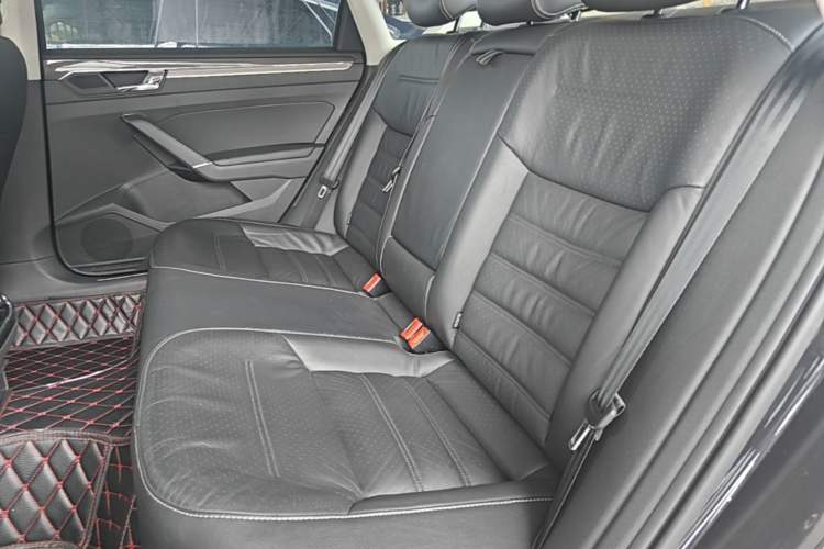 Used Volkswagen Passat 2017 330TSI DSG Prestige Edition Left Rear Seat