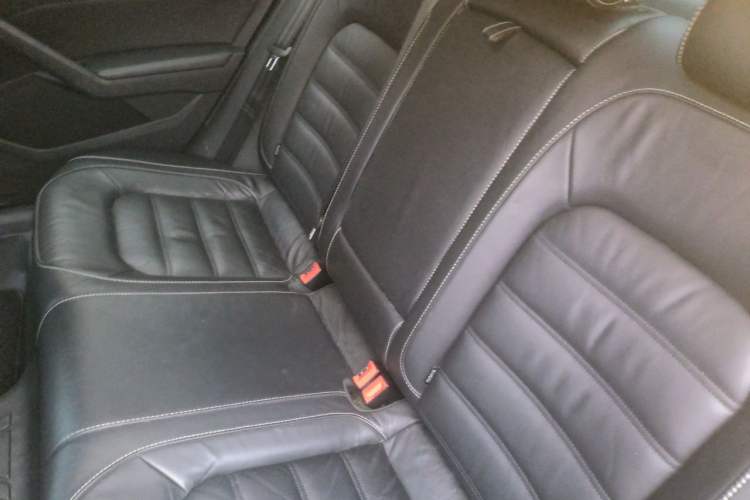 Used Volkswagen Passat 2017 330TSI DSG Luxury Edition Left Rear Seat