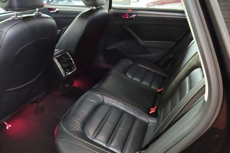 Used Volkswagen Passat 2017 330TSI DSG Luxury Edition Left Rear Seat