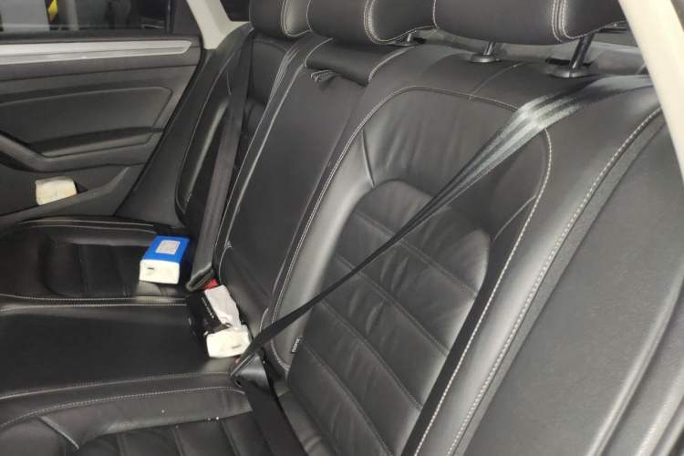 Used Volkswagen Passat 2017 330TSI DSG Luxury Edition Left Rear Seat