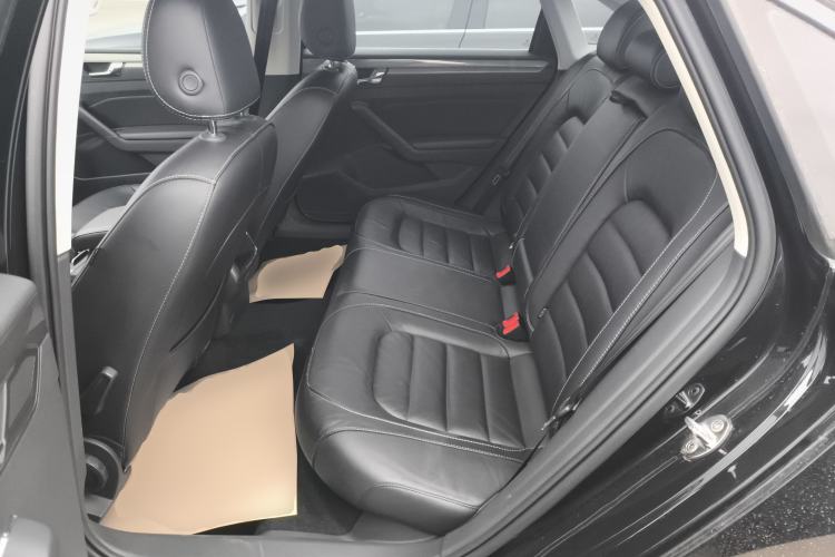 Used Volkswagen Passat 2017 330TSI DSG Luxury Edition Left Rear Seat