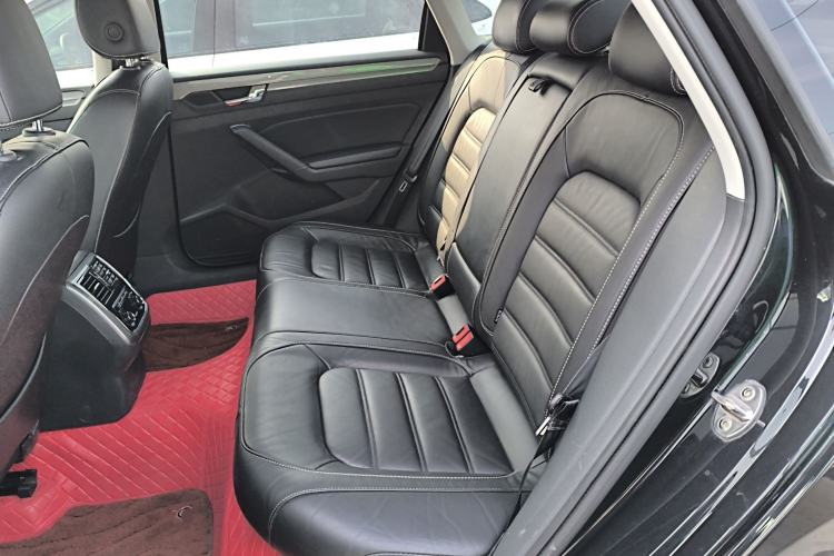 Used Volkswagen Passat 2017 330TSI DSG Luxury Edition Left Rear Seat