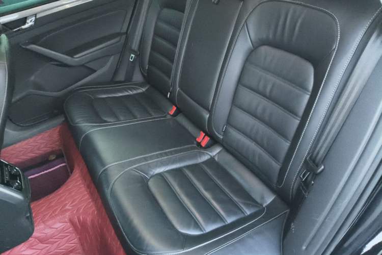 Used Volkswagen Passat 2017 330TSI DSG Luxury Edition Left Rear Seat