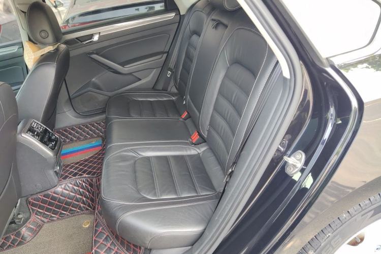 Used Volkswagen Passat 2017 330TSI DSG Luxury Edition Left Rear Seat