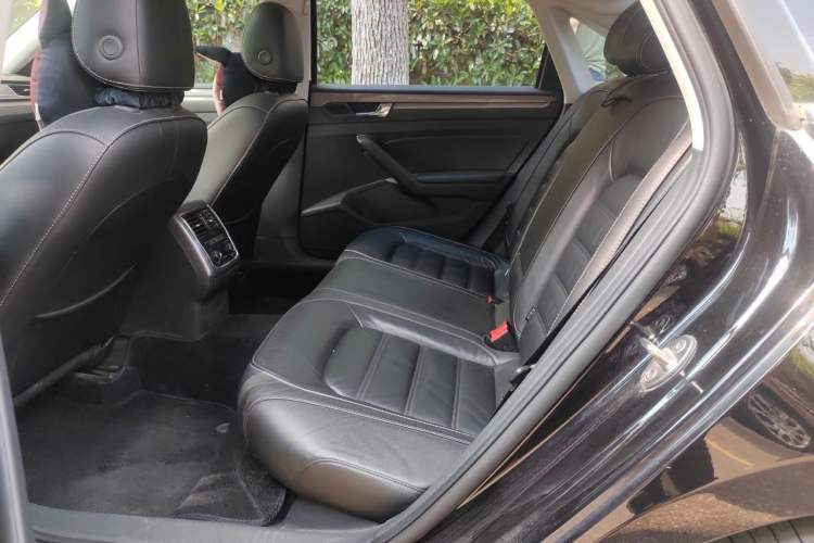 Used Volkswagen Passat 2017 330TSI DSG Luxury Edition Left Rear Seat