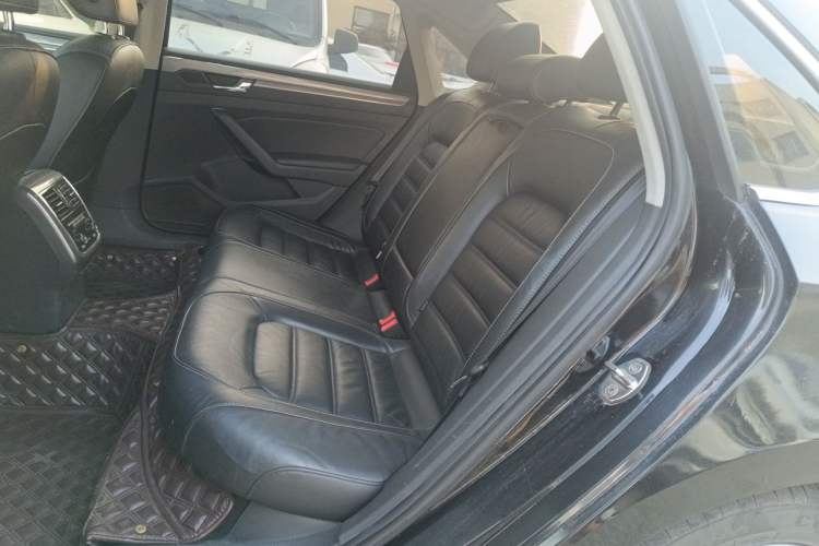 Used Volkswagen Passat 2017 330TSI DSG Luxury Edition Left Rear Seat