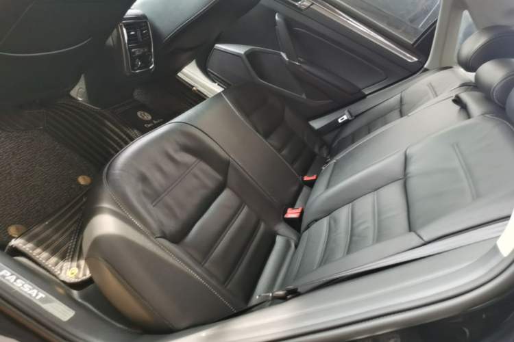 Used Volkswagen Passat 2017 330TSI DSG Prestige Edition Left Rear Seat