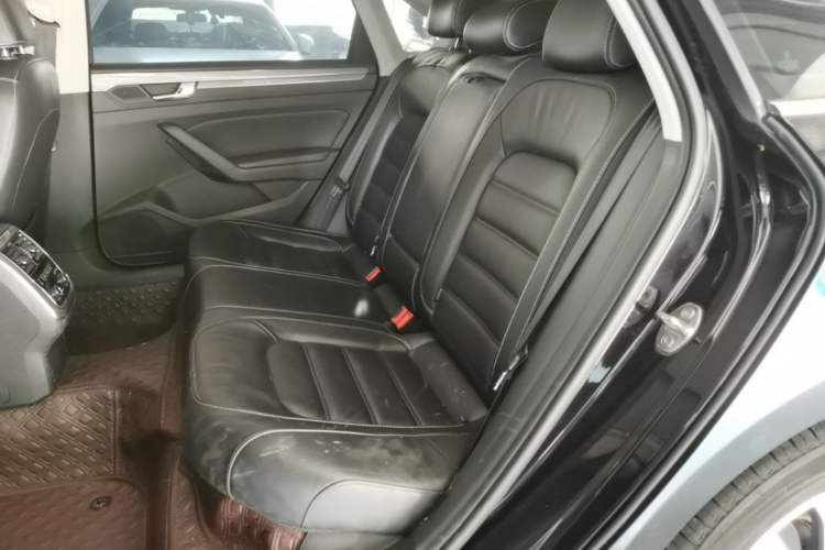 Used Volkswagen Passat 2017 330TSI DSG Luxury Edition Left Rear Seat