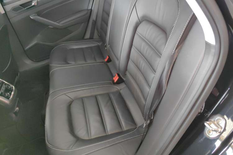 Used Volkswagen Passat 2017 330TSI DSG Luxury Edition Left Rear Seat