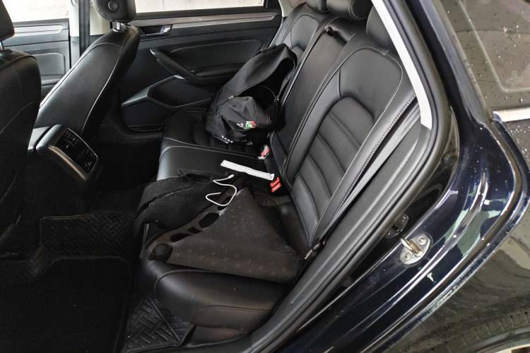 Used Volkswagen Passat 2017 330TSI DSG Luxury Edition Left Rear Seat