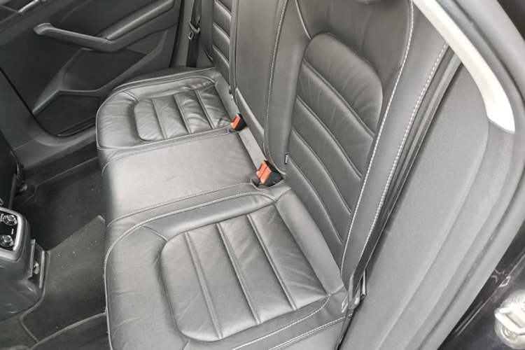 Used Volkswagen Passat 2017 330TSI DSG Luxury Edition Left Rear Seat
