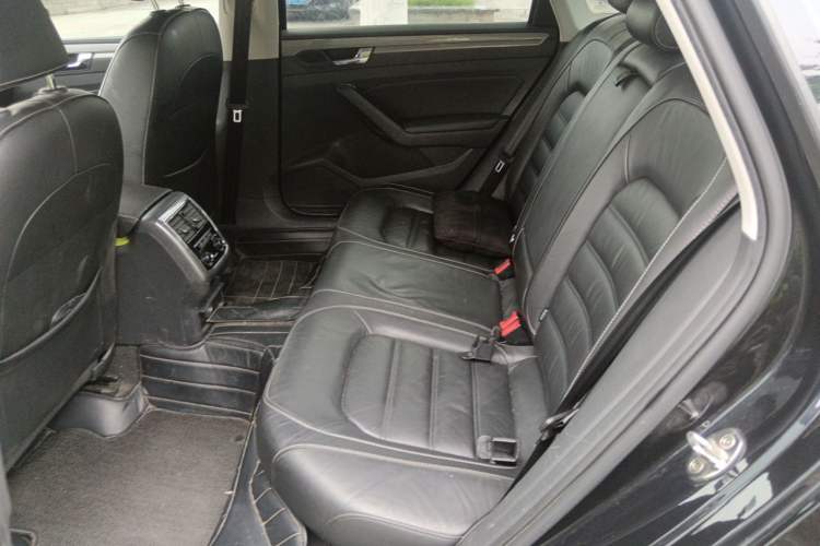 Used Volkswagen Passat 2017 330TSI DSG Luxury Edition Left Rear Seat
