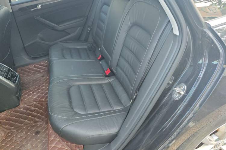 Used Volkswagen Passat 2017 280TSI DSG Luxury Edition Left Rear Seat