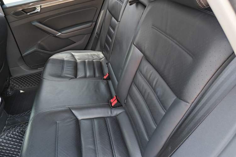 Used Volkswagen Passat 2017 380TSI DSG Prestige Edition Left Rear Seat