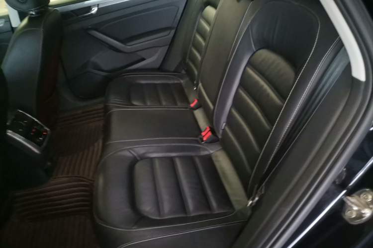 Used Volkswagen Passat 2017 330TSI DSG Luxury Edition Left Rear Seat