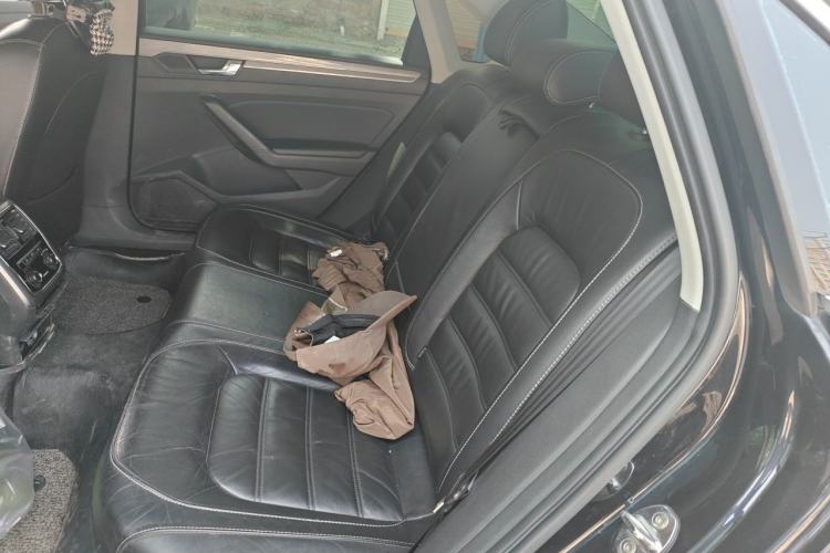 Used Volkswagen Passat 2017 330TSI DSG Luxury Edition Left Rear Seat