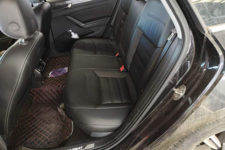 Used Volkswagen Passat 2017 330TSI DSG Prestige Edition Left Rear Seat