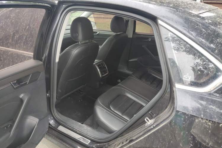 Used Volkswagen Passat 2017 330TSI DSG Luxury Edition Left Rear Seat