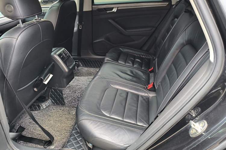 Used Volkswagen Passat 2017 280TSI DSG Luxury Edition Left Rear Seat