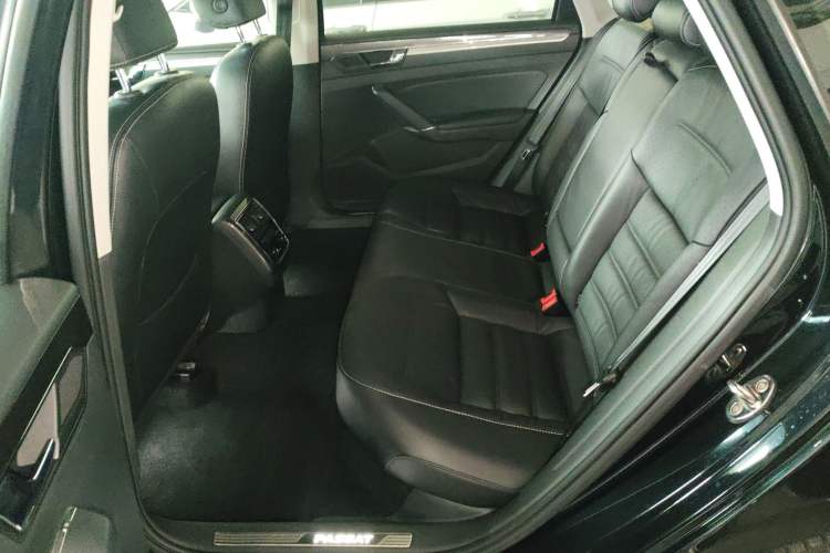 Used Volkswagen Passat 2017 330TSI DSG Prestige Edition Left Rear Seat
