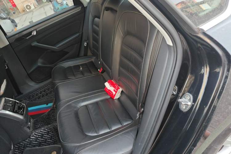 Used Volkswagen Passat 2017 330TSI DSG Luxury Edition Left Rear Seat