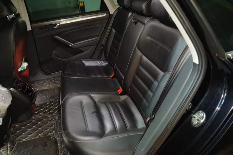 Used Volkswagen Passat 2017 330TSI DSG Prestige Edition Left Rear Seat