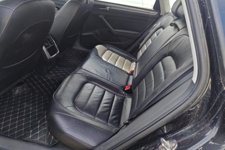 Used Volkswagen Passat 2017 1.8TSI DSG Government Procurement Version (CEA Engine) Left Rear Seat