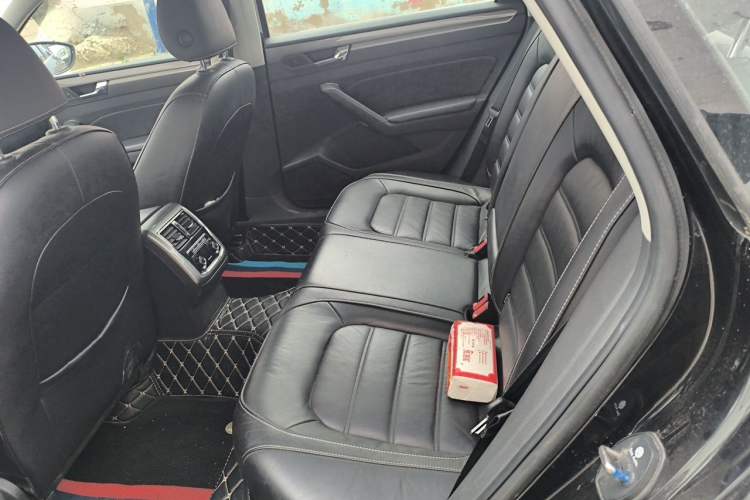 Used Volkswagen Passat 2017 330TSI DSG Luxury Edition Left Rear Seat