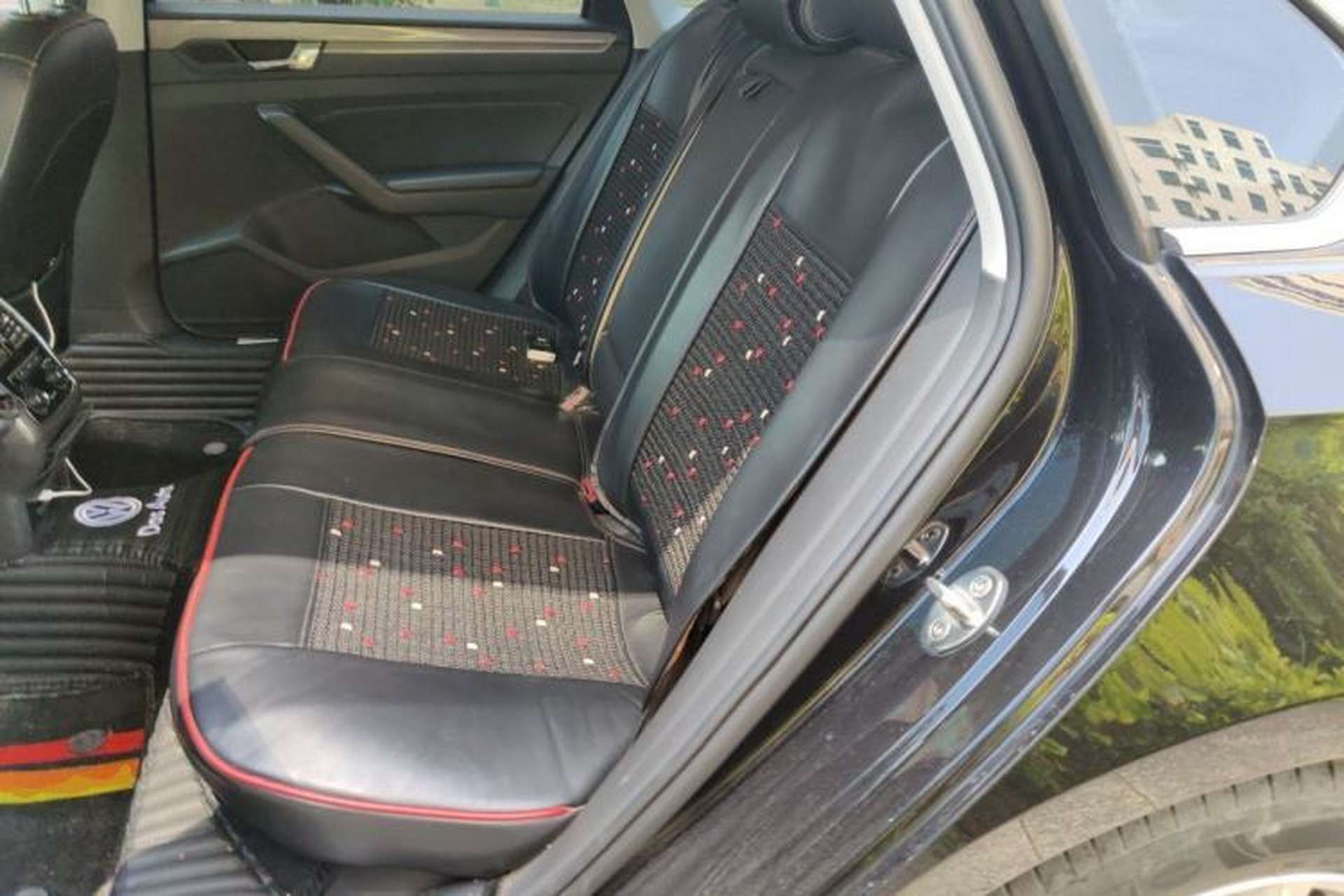 Used Volkswagen Passat 2017 280TSI DSG Luxury Edition Left Rear Seat