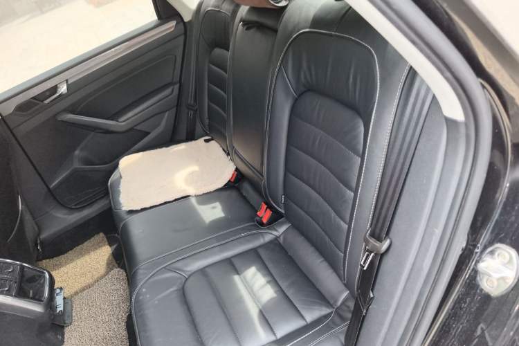 Used Volkswagen Passat 2017 280TSI DSG Luxury Edition Left Rear Seat