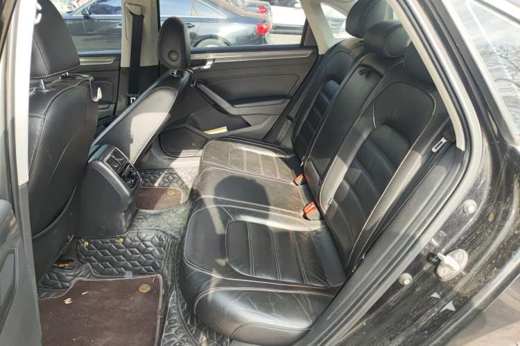 Used Volkswagen Passat 2017 280TSI DSG Luxury Edition Left Rear Seat