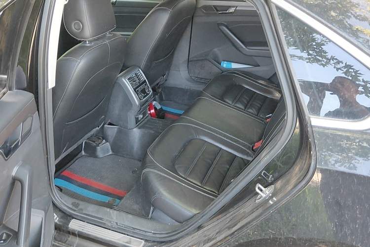 Used Volkswagen Passat 2017 330TSI DSG Luxury Edition Left Rear Seat