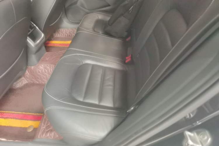 Used Volkswagen Passat 2017 280TSI DSG Luxury Edition Left Rear Seat