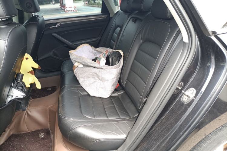 Used Volkswagen Passat 2017 280TSI DSG Luxury Edition Left Rear Seat