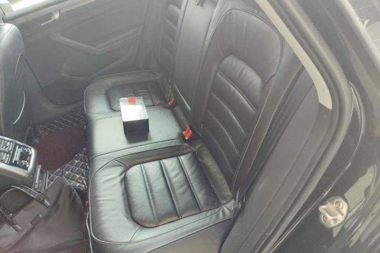 Used Volkswagen Passat 2017 330TSI DSG Luxury Edition Left Rear Seat
