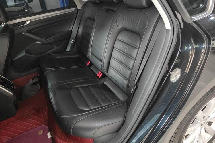 Used Volkswagen Passat 2017 330TSI DSG Luxury Edition Left Rear Seat