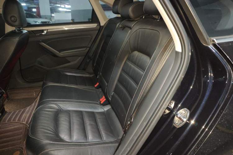 Used Volkswagen Passat 2017 330TSI DSG Luxury Edition Left Rear Seat