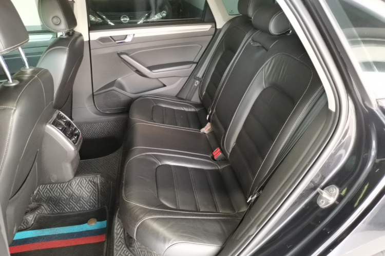 Used Volkswagen Passat 2017 330TSI DSG Luxury Edition Left Rear Seat