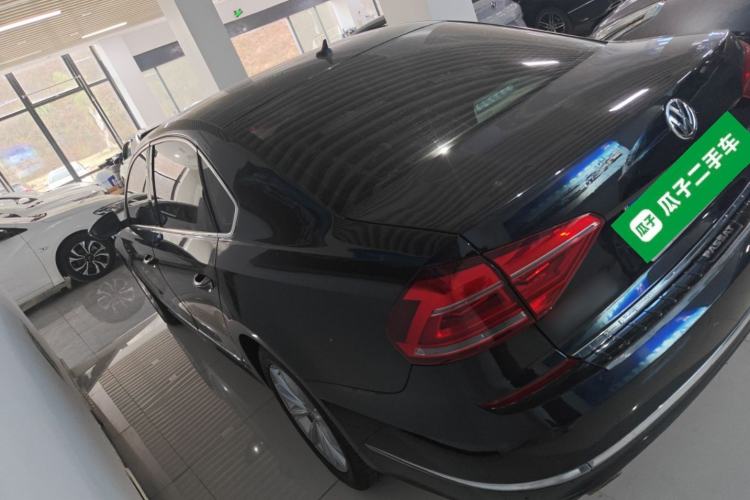 Used Volkswagen Passat 2017 330TSI DSG Luxury Edition Left Side