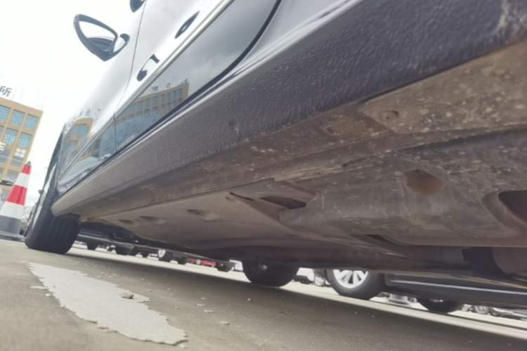 Used Volkswagen Passat 2017 1.8TSI DSG Government Procurement Version (CEA Engine) Left Side Sill