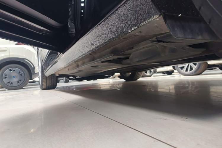 Used Volkswagen Passat 2017 330TSI DSG Luxury Edition Left Side Sill
