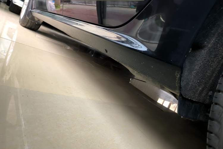 Used Volkswagen Passat 2017 330TSI DSG Luxury Edition Left Side Sill