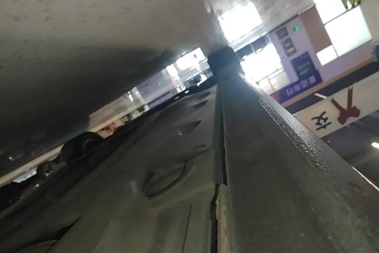 Used Volkswagen Passat 2017 330TSI DSG Luxury Edition Left Side Sill