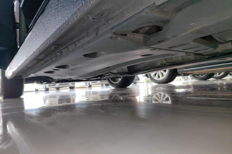 Used Volkswagen Passat 2017 330TSI DSG Luxury Edition Left Side Sill