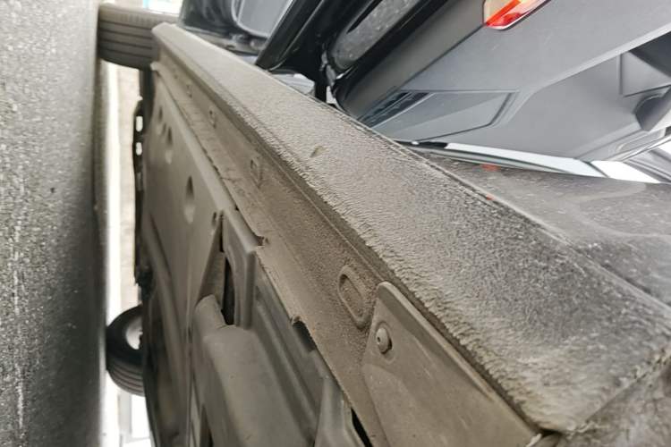 Used Volkswagen Passat 2017 330TSI DSG Luxury Edition Left Side Sill