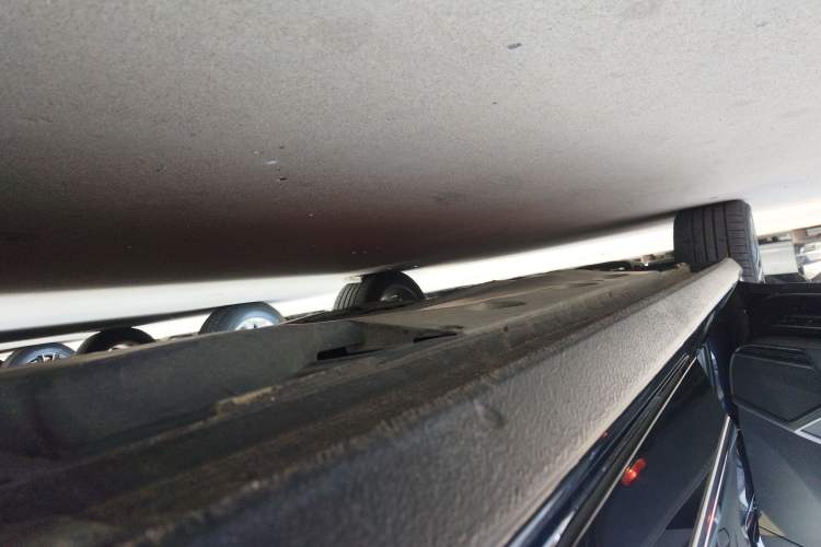 Used Volkswagen Passat 2017 330TSI DSG Prestige Edition Left Side Sill