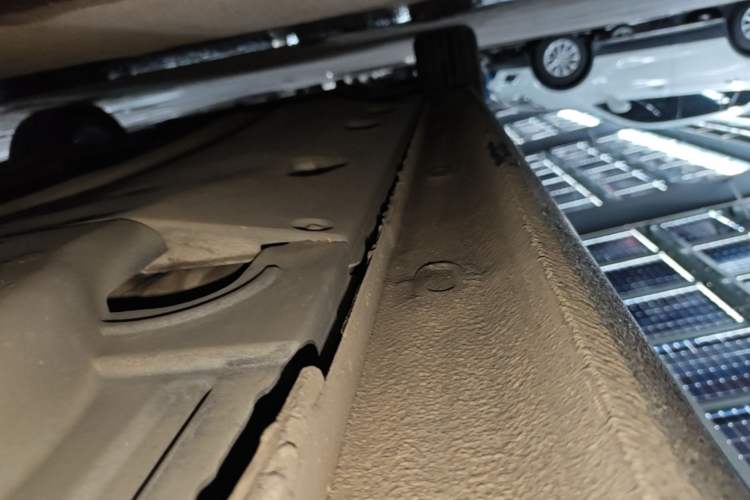 Used Volkswagen Passat 2017 330TSI DSG Prestige Edition Left Side Sill