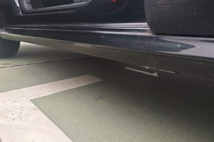 Used Volkswagen Passat 2017 330TSI DSG Prestige Edition Left Side Sill