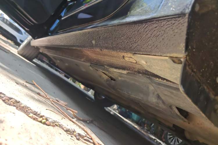Used Volkswagen Passat 2017 330TSI DSG Luxury Edition Left Side Sill