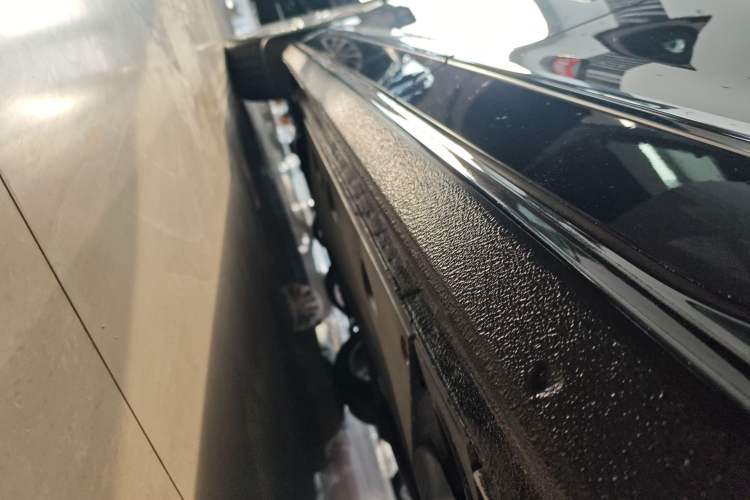 Used Volkswagen Passat 2017 330TSI DSG Luxury Edition Left Side Sill